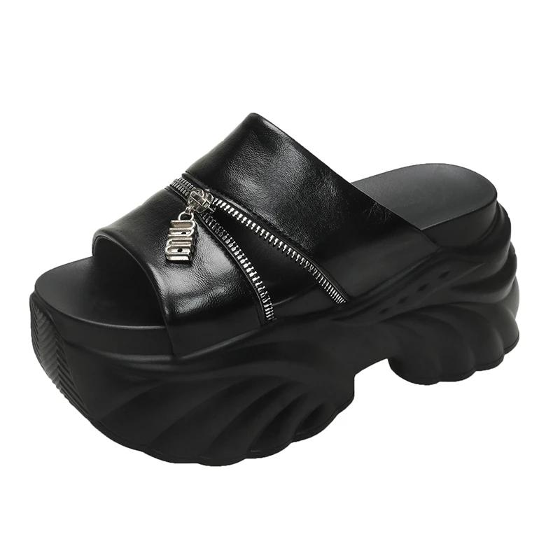 Модные женские шлепанцы на массивной подошве с молнией 9 см, летние женские пляжные шлепанцы, танкетки, каблуки, уличные сандалии, черные женские туфли на высокой платформе