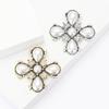 Vintage Alloy Baroque Pearl Brooch High-End Versatile Ladies Clothing Corsage Ornament Pin