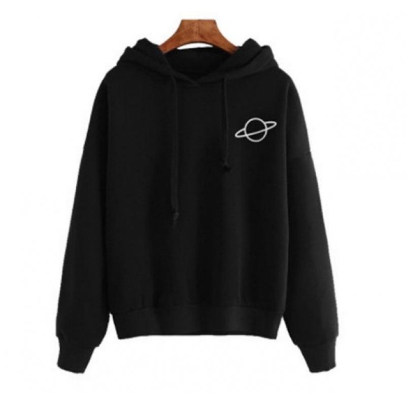 A Loose and Casual Printed Heart-shaped Hooded and Fleece Sweatshirt for Women