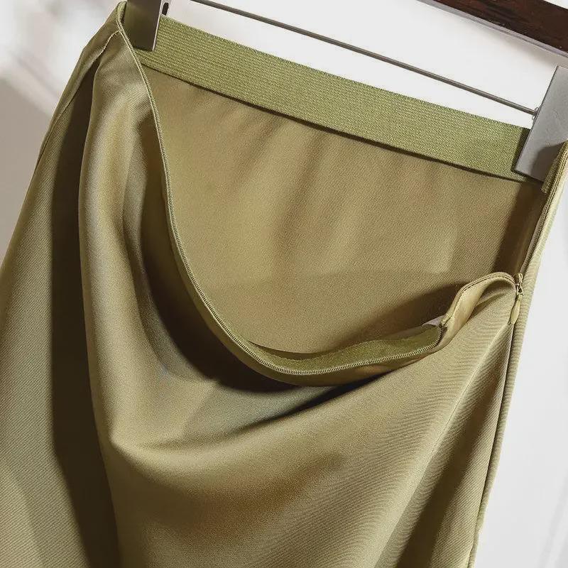 Элегантная юбка-трапеция из атласа цвета шампанского для женщин - Коллекция Весна/Осень 2024