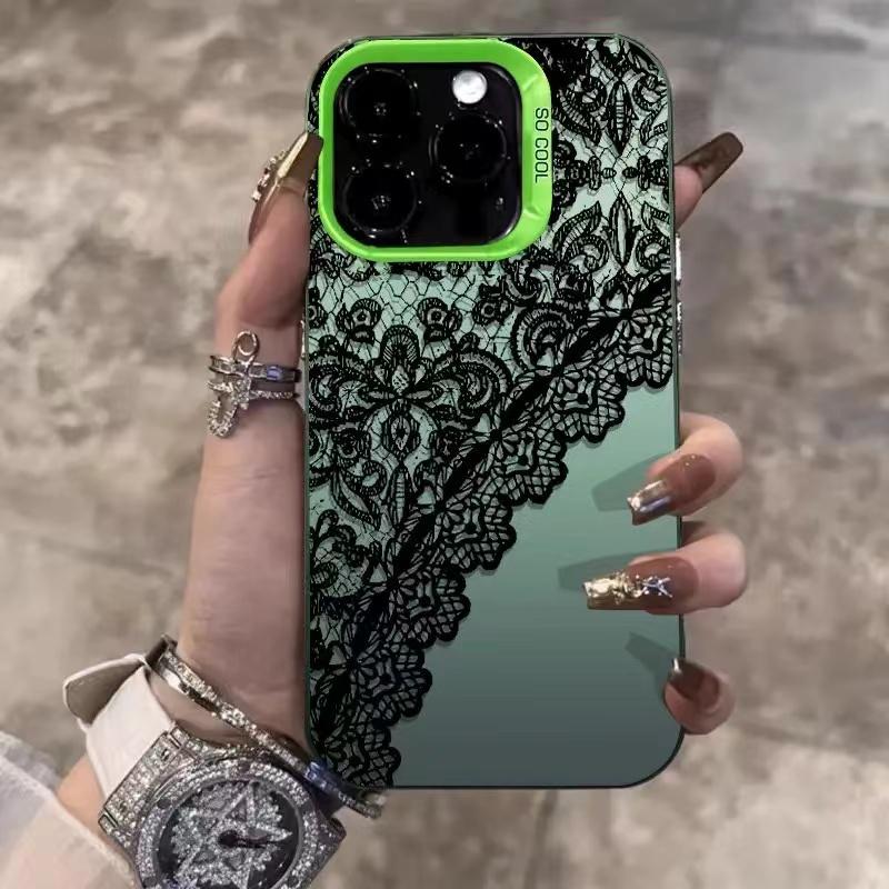 Роскошный ретро-чехол с цветочным узором для iPhone 15 14 13 12 11 Pro Max X XR XS Max Стильный черный кружевной узор Ударопрочная задняя крышка