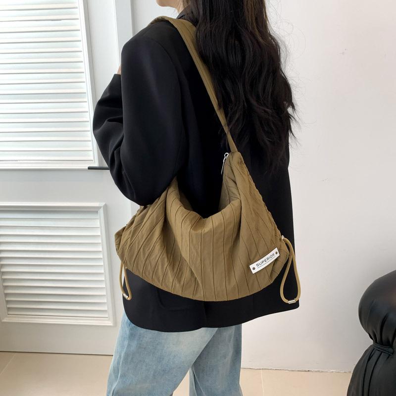 Bag Korean Lazy Wind Underarm Bag 2025 New Fashion Canvas Bag Large Capacity Shoulder Leisure Travel Backpack