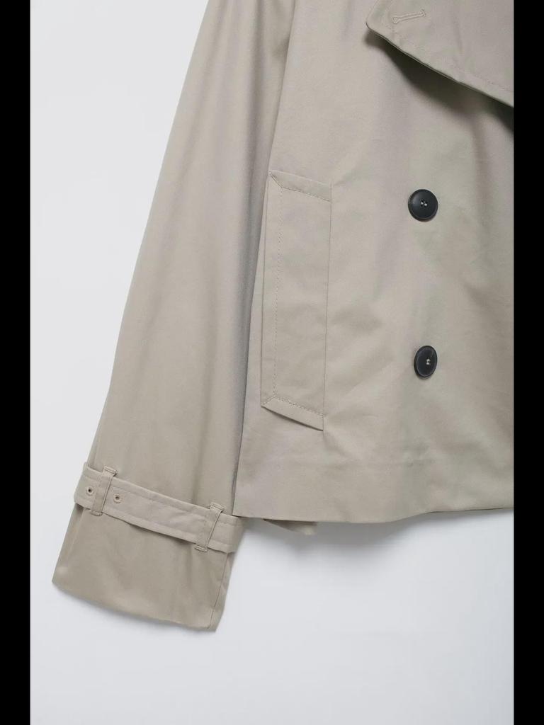 Осень 2024 г. Женская двубортная короткая ветровка в европейском и американском стиле.