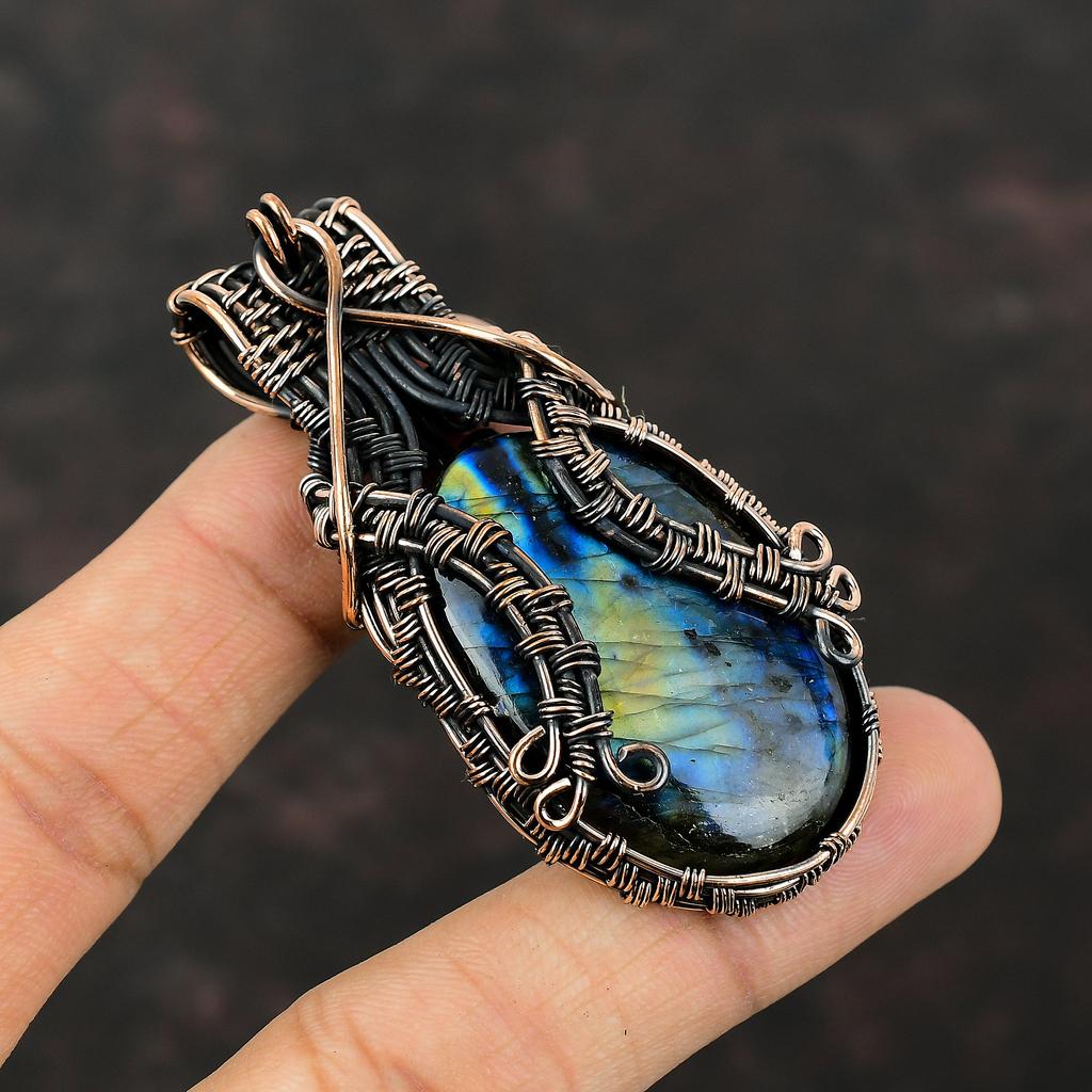 Подвеска из лабрадорита, обернутая медной проволокой, кулон ручной работы, приличные ювелирные изделия, кулон с драгоценным камнем, медная проволока, ювелирный подарок для него, кулон с камнем по рождению