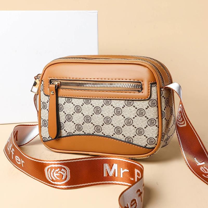 Spring Middle-aged Mother Crossbody Bag, Large-capacity Women's Single-shoulder Bag, Practical Wholesale Women's Bag