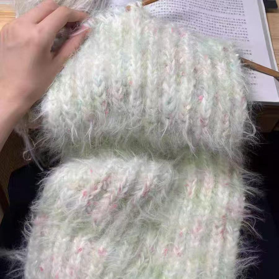 Набор мохеровой пряжи с радужным градиентом - средней толщины, идеально подходит для ручного вязания шарфов