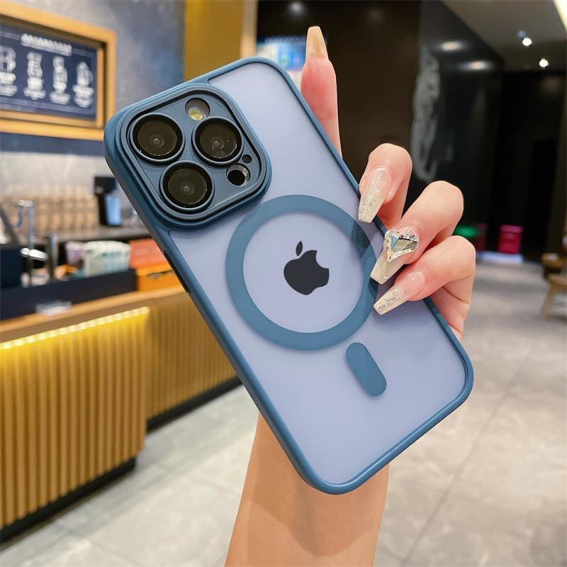 Магнитный Матовый Полупрозрачный Чехол для iPhone 17 Air 16 15 14 13 12 11 Pro Max Plus для Magsafe Беспроводной Зарядки Ударопрочный Чехол