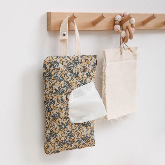 Quilted Baby Wipe Holder Floral Diaper Pouch Portable Mommy Bag Refillable Baby Wipe Dispenser