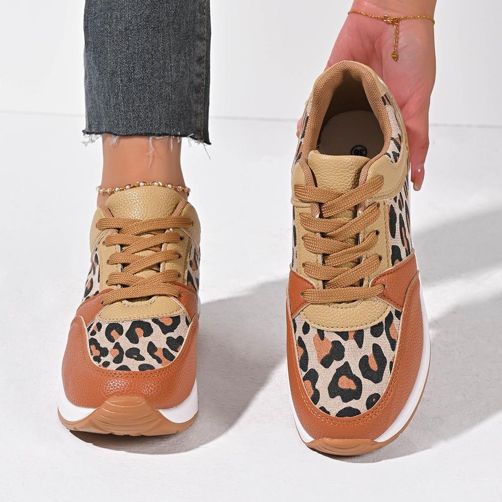 2025 Новые повседневные кроссовки на шнуровке с плоским леопардовым принтом, женские больших размеров, на все сезоны, одинарная обувь, кроссовки для бега