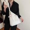 Корейская версия простой и нежной кружевной сумки-тоут 2025 новая модная сумка через плечо маленькая свежая пасторальная повседневная сумочка