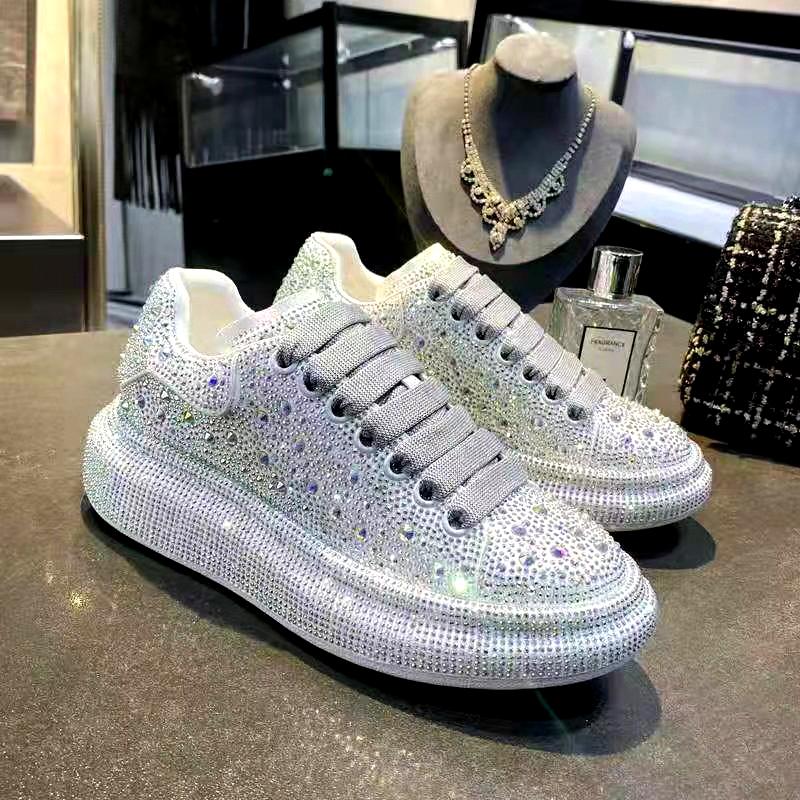 Модные кожаные низкие кроссовки с горячими бриллиантами для мужчин и женщин, красные, на шнуровке, повседневные папины кроссовки, спортивная обувь больших размеров 45, 46 A8