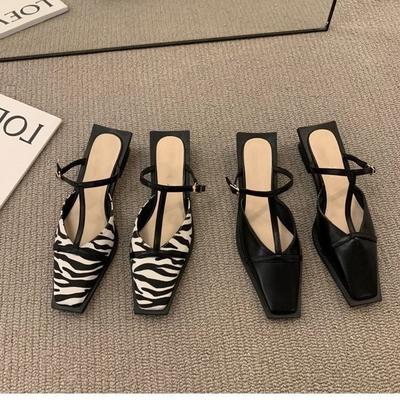 Низкая дикая мода 2025 женские туфли с одной педалью сандалии Мюли сумка голова полутапочки на каблуке новая летняя квадратная голова