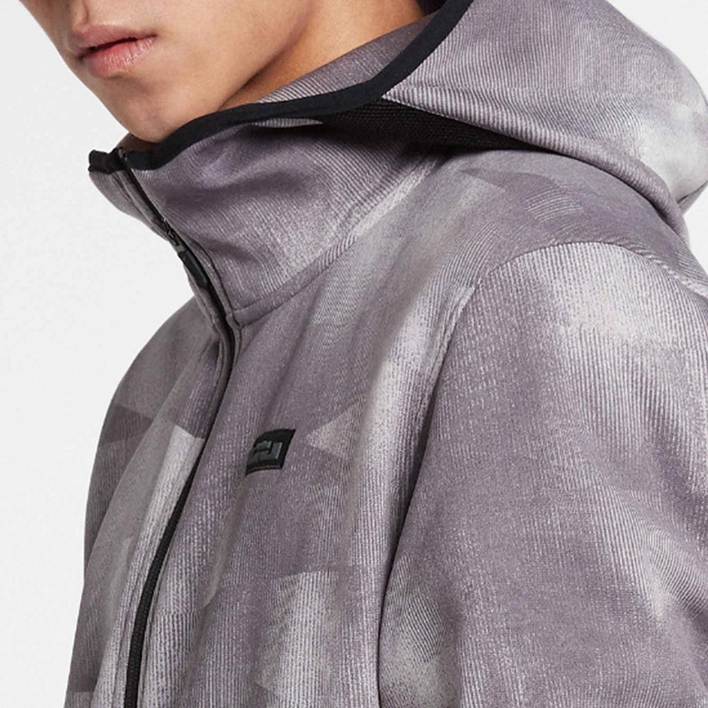 Nike Куртки Мужские Серые С капюшоном Умеренные Другие AV5897-092