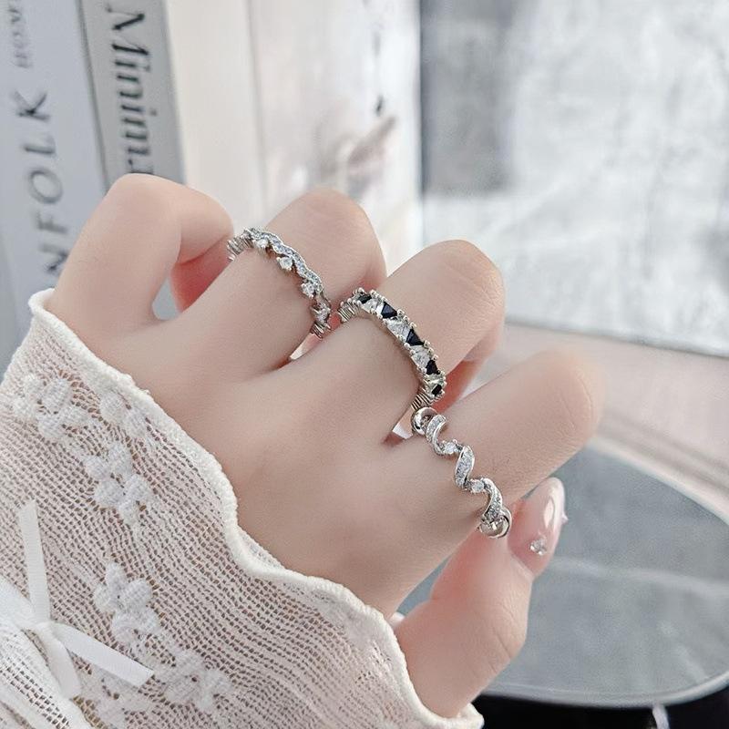 Изысканное Супер Вспышка Ряд Бриллиантов Zir*****Pen Кольцо-Подсветка Роскошная Нишевая Высокий Уровень Моды Кольцо на Указательный Палец для Поездок Персонализированное Кольцо