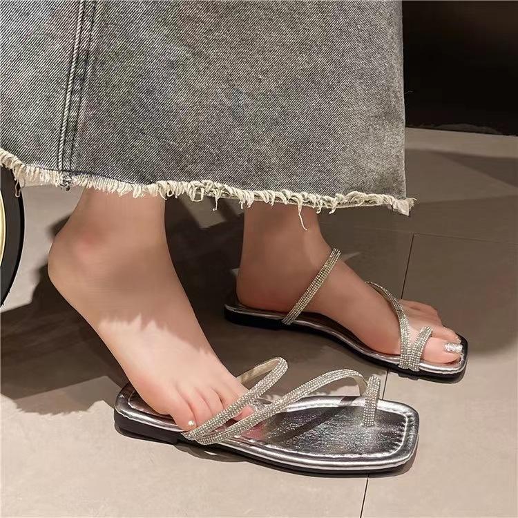 2025 лето новые большие размеры со стразами носок квадратный низ крутые тапочки женские модные крутые тапочки женские