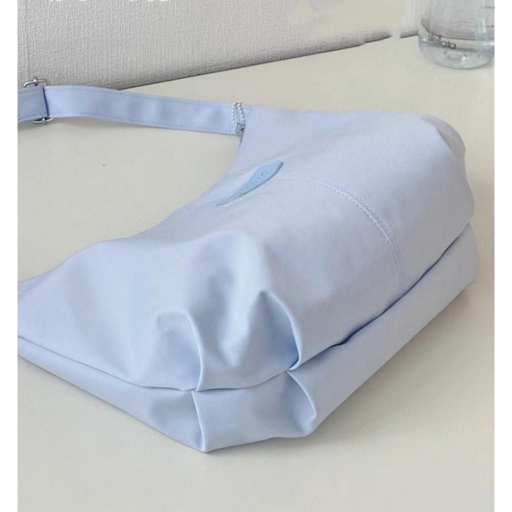 Женская модная сумка кроссбоди большой вместимости с регулируемыми плечевыми ремнями и застежкой-молнией - Изготовлена из прочного полиэстера