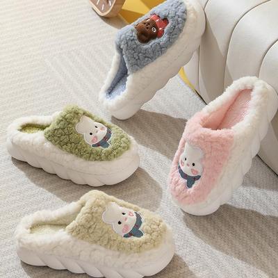 Новые хлопковые тапочки из овечьего хлопка для женщин зимой, домашняя теплая и утепленная обувь с мультяшной подошвой на толстой подошве для мужчин зимой