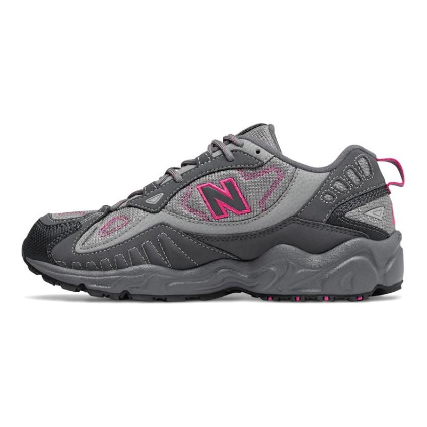 New Balance 703 Серо-розовые женские кроссовки WL703BB