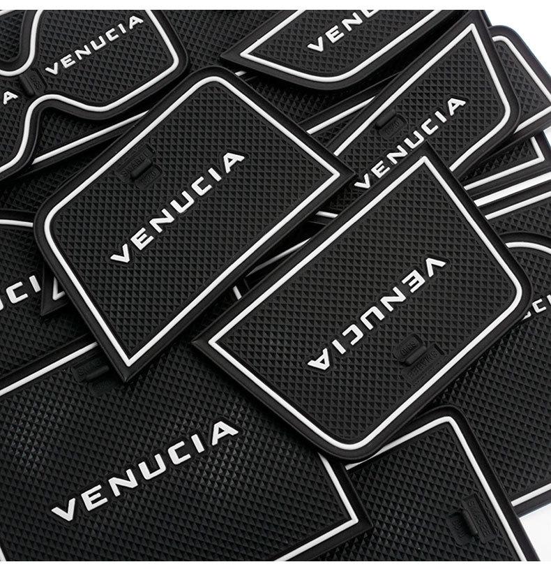 Venucia Star Коврик в углубление двери и аксессуары для подстаканника