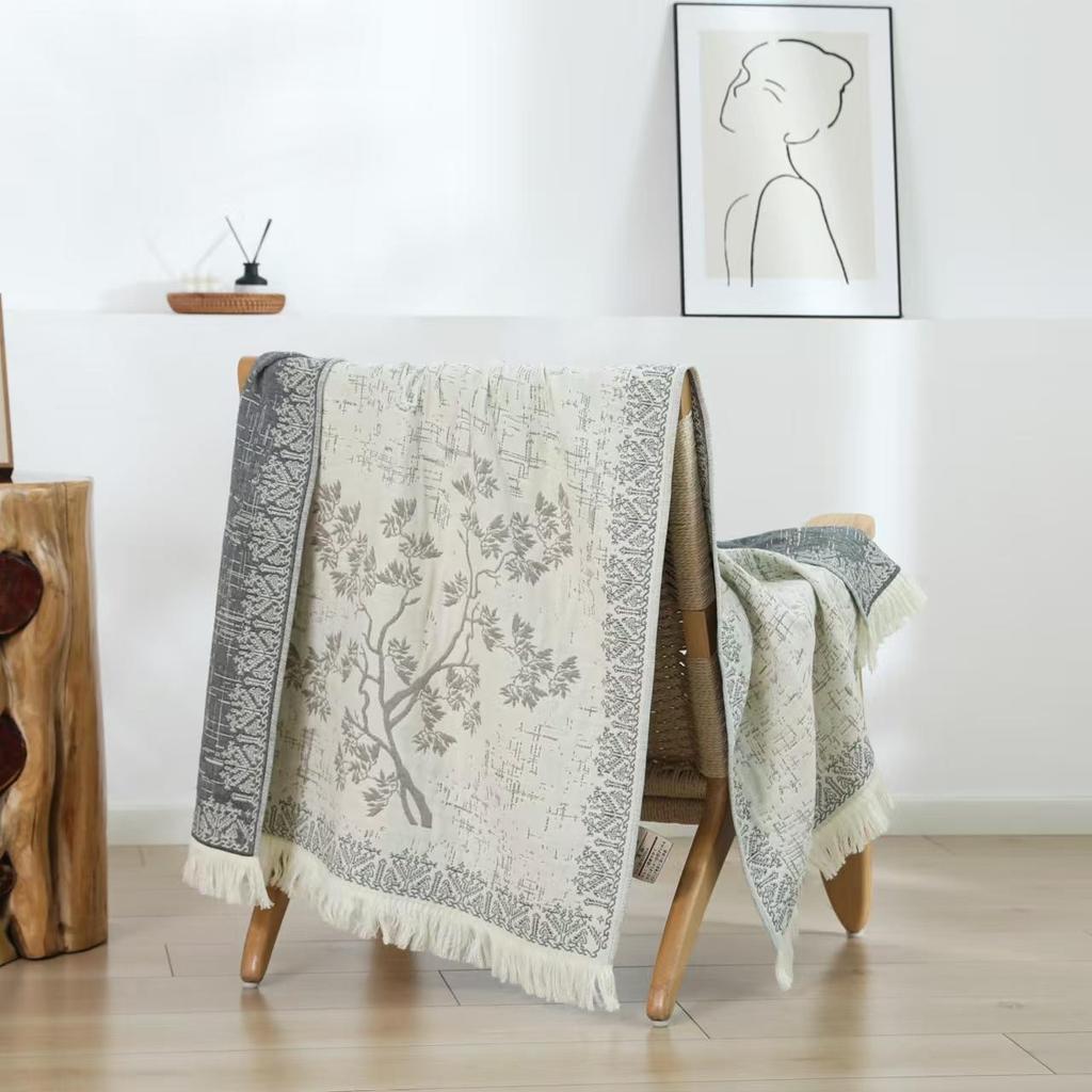 Ethnic Style Oversized Pure Cotton Jacquard Bath Towel with Tassels - Thickened Multi-layer Gauze.