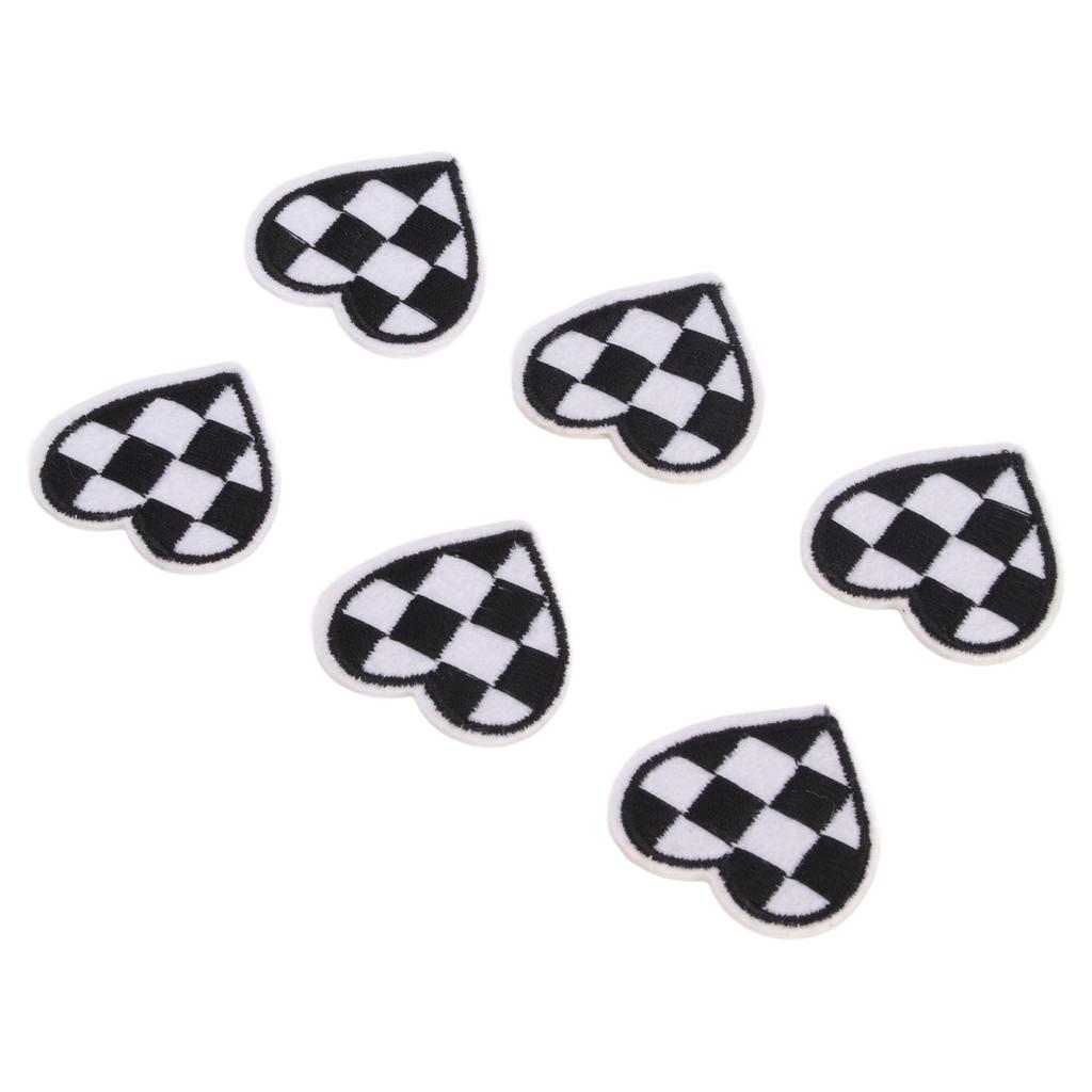 100pcs Heart Shaped Patches Iron On Black White Grids Embroidered DIY Applique Patches for Clothes