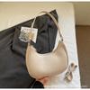 French Niche Design Underarm Crescent Bag Women's Bag 2025 New Fashion Texture Shoulder Bag Simple Messenger Bag Tide