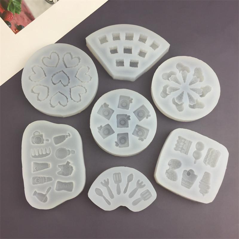 Heart-Shaped Chocolate & Strawberry Ice Cream Cake Silicone Mold