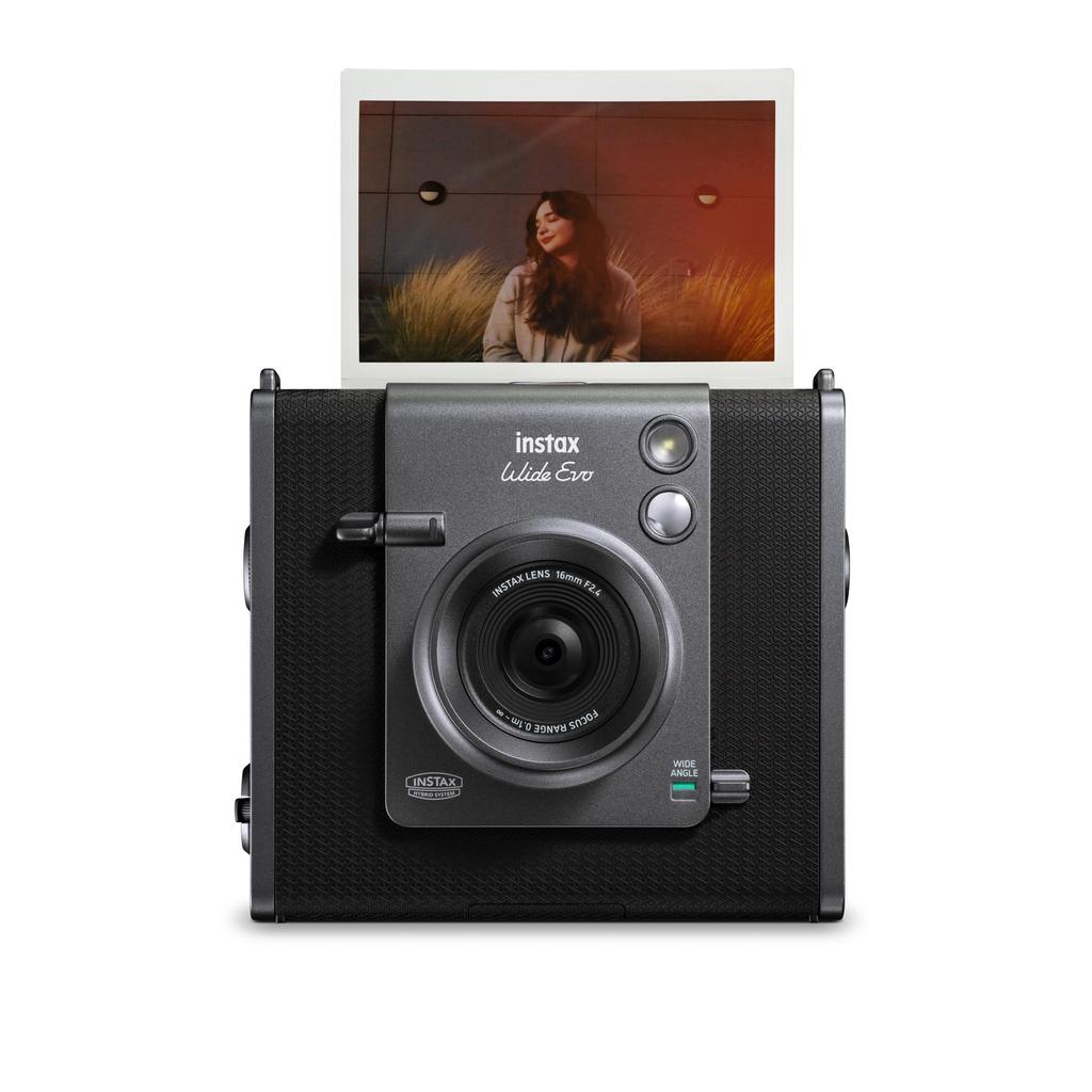 Fujifilm Instax Evo Гибридная мгновенная камера (Мгновенная камера/Принтер для смартфона/Цифровая камера) instax wide Evo черный INS WIDE EVO черный