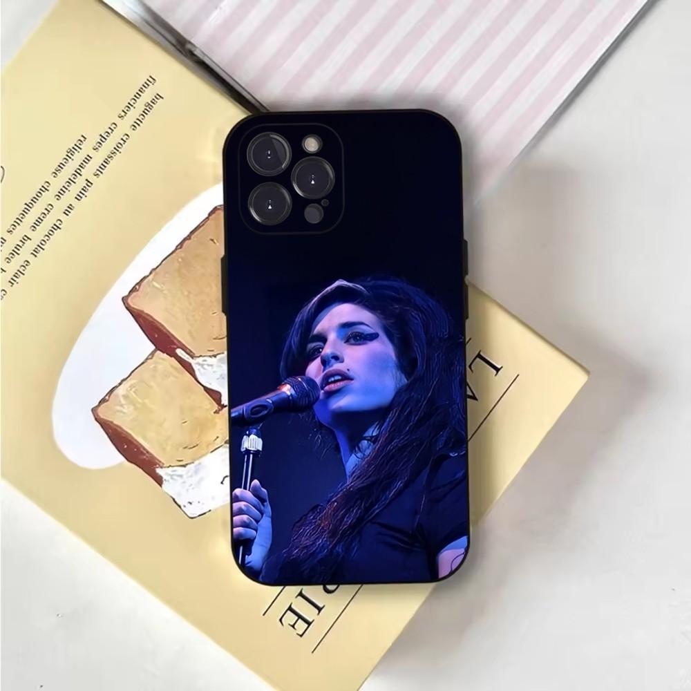 Чехол для телефона Amy Winehouse для iPhone 16,15,14,13,12,11,Pro,X,XS,Max,XR,Plus,Mini Мягкий черный чехол