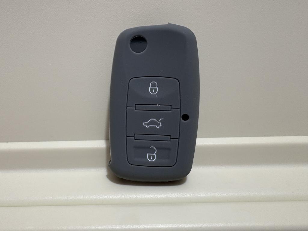1 шт. Силиконовый чехол для ключа для VW Passat Touran Bora Polo Golf Ibiza Leon Octavia Fabia Для Seat Для Skoda 3-кнопочный пульт