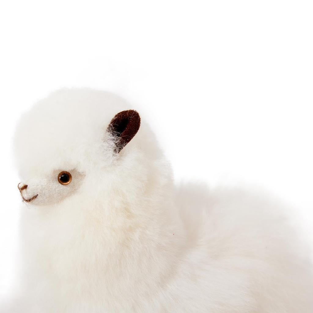 INJOI Plush Alpaca Toy, Fluffy and Cute, Handmade with Rare Natural Alpaca Fur, Perfect for Anniversaries and Special Occasions, Gift (15cm, White,