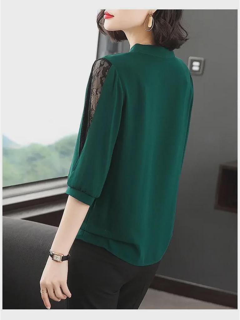 Шифоновый пуловер с V-образным вырезом: Стильная, сказочная рубашка со средним рукавом, бабочкой и кружевным подолом — свободный, прикрывающий живот фасон.