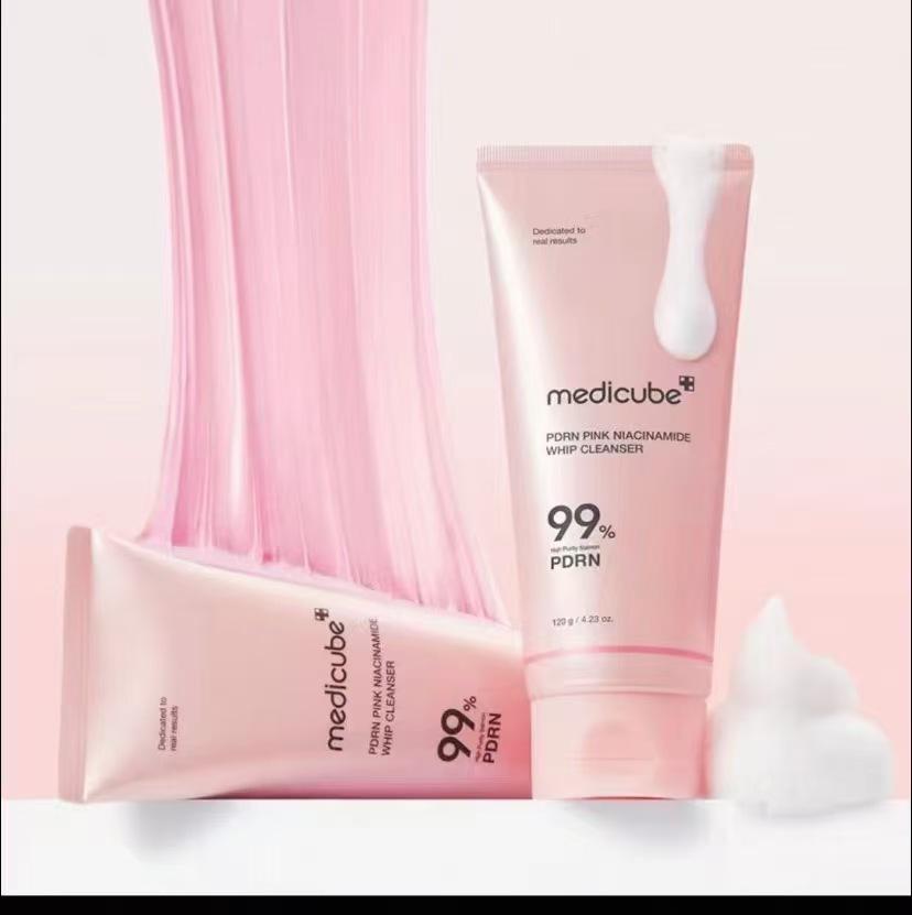 Набор коллагеновой уходовой косметики Kim Hee-sun от Medicube – Сыворотка-ампула, Сыворотка, Солнцезащитный крем, Средство для умывания, Глиняная маска