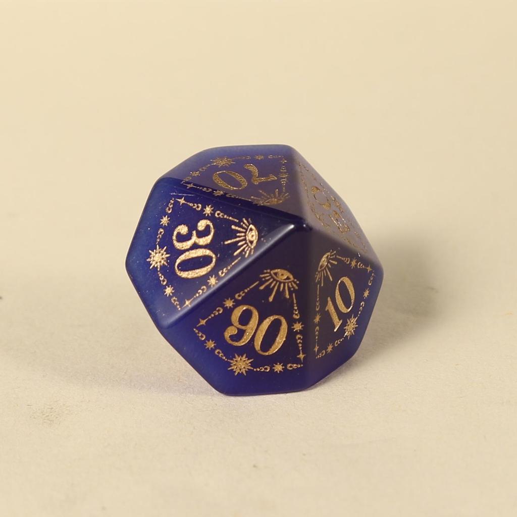 Набор кубиков «Кошачий глаз» среднего синего цвета: Узор Глаза Гора для Dungeons & Dragons