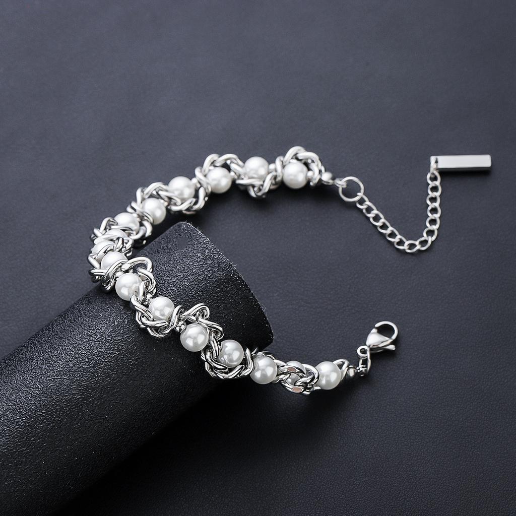 Winding pearl necklace for men, niche design, versatile bracelet for women, personalized high-end sweater chain, fashion accessory