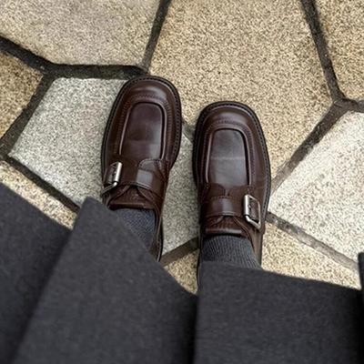 Версия из овчины~ Туфли-лоферы в студенческом стиле на толстом каблуке с квадратной пряжкой на ремне, женские 2025, ленивые универсальные одинарные туфли
