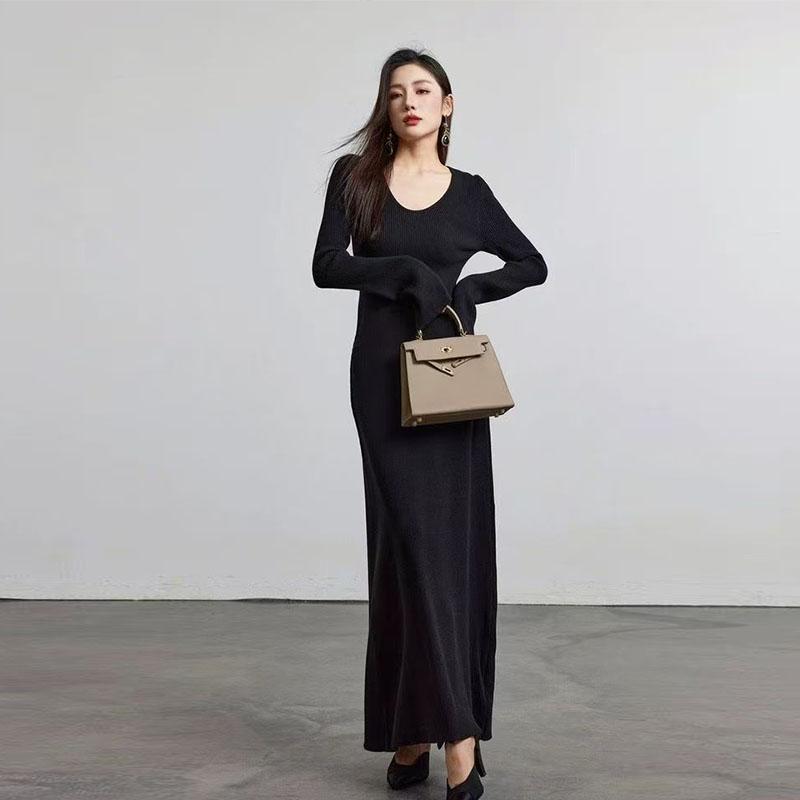Осенний пуловер, однотонное трикотажное платье с V-образным вырезом и полосками для женщин на осень и зиму, удлиненная юбка на талии и бедрах