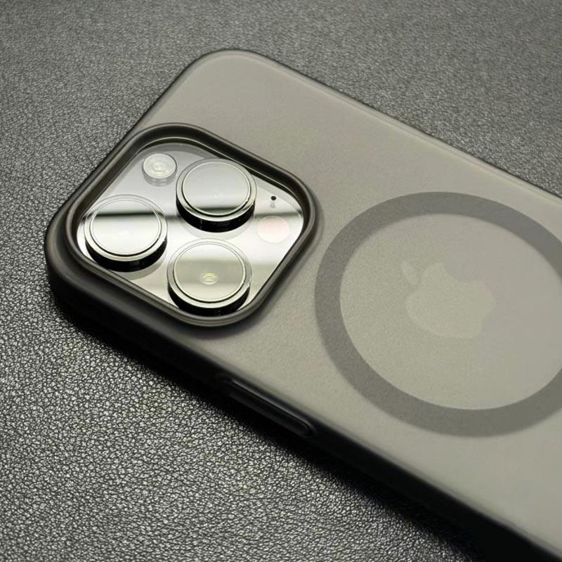 Роскошный полупрозрачный магнитный чехол для iPhone 16 15 14 13 12 11 Pro Max ультратонкий для беспроводной зарядки Magsafe матовый жесткий чехол для ПК