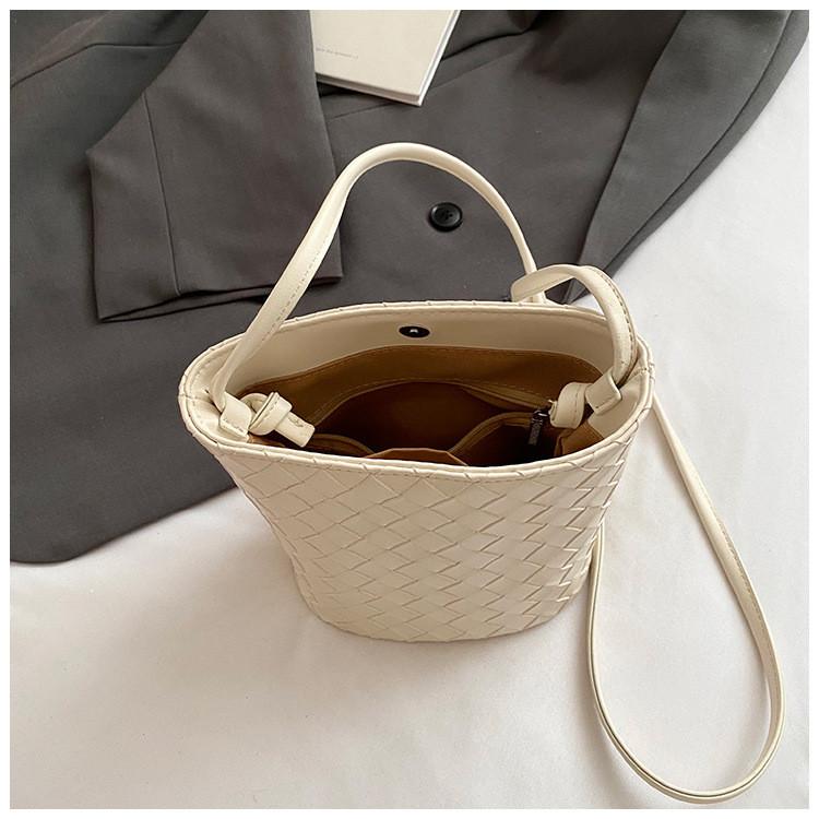 IELGY Summer One-Shoulder Messenger Korean Version Bucket Bag