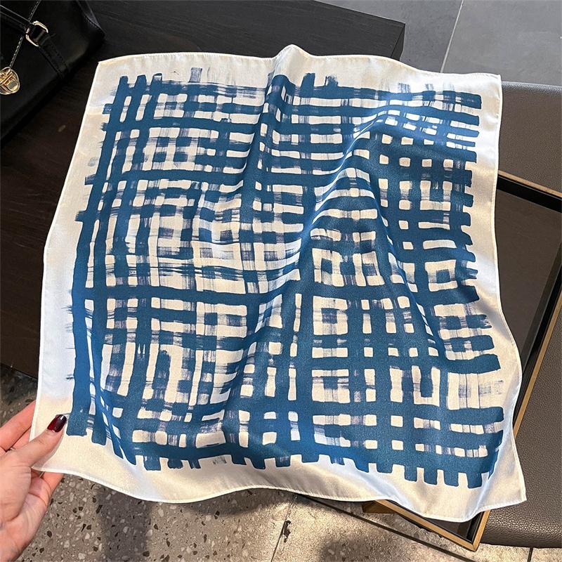 100% Really Silk Scarf for Women Bandana Square Scarves Kerchief Paisley Wrap Mulberry Silk Bag Handle Tie Lady Headband Hijab