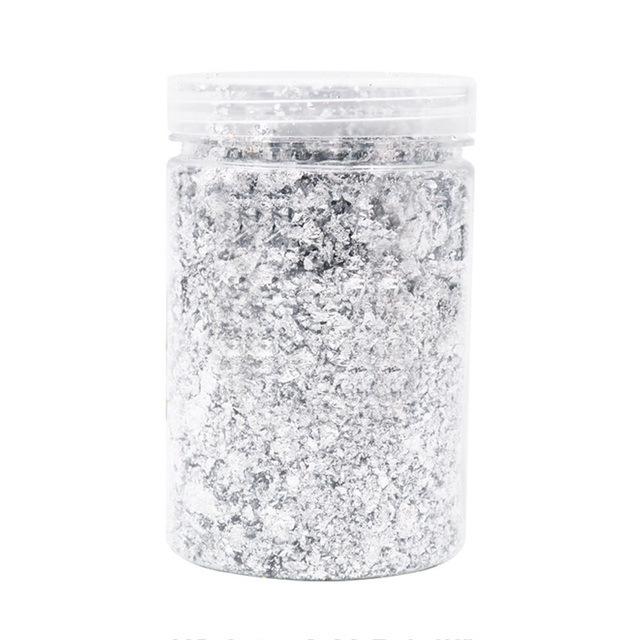 Фрагменты золотой, серебряной, медной и алюминиевой фольги для нейл-арта и декора