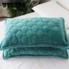 Quilted Thickened Autumn and Winter Warm Suede Pillowcase Flannel Short Plush Double Pillowcase Pair Set