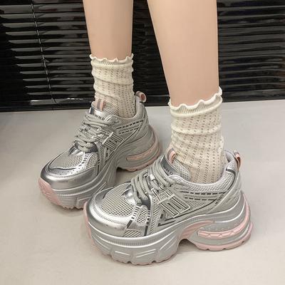 Женская обувь – Кроссовки