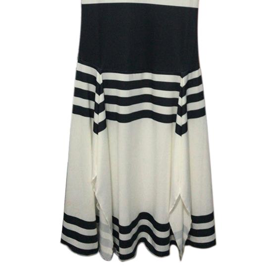 Женское платье макси без рукавов, летнее повседневное платье в полоску с высокой талией и круглым вырезом, струящееся длинное платье с разрезом и неровным подолом