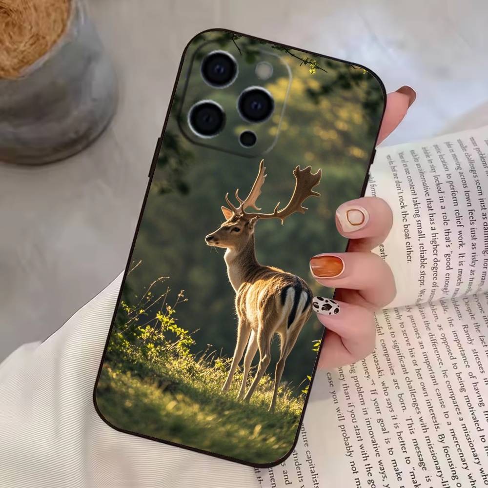 Иллюстрация Sika D-Deer Чехол для телефона для iPhone 17,16,15,14,13,12,11 Plus,Pro Max,XS,Мягкий силиконовый черный чехол