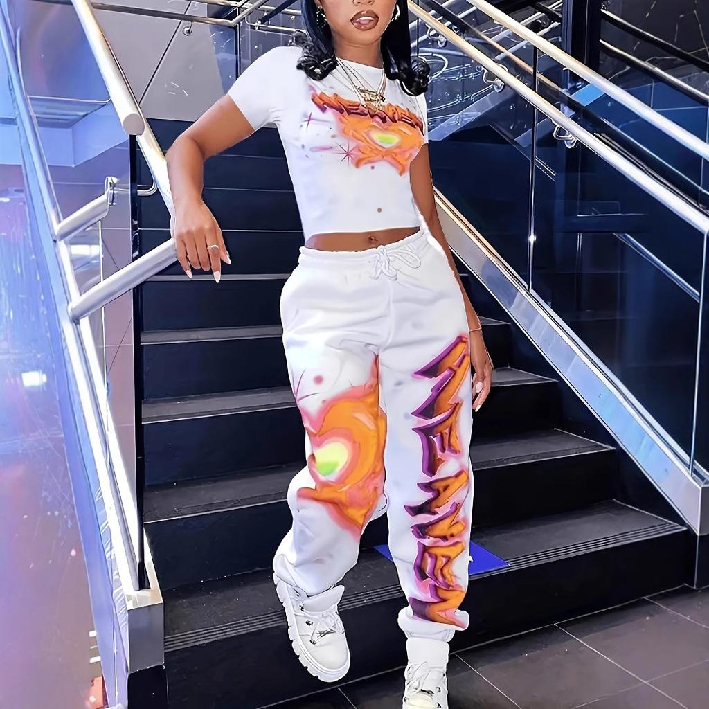 Women's Heart-shaped Letter Printing Two-piece Set Short-sleeved Sleeve Round Neck Navel-exposed T-shirt Casual Sports Drawstring Trousers