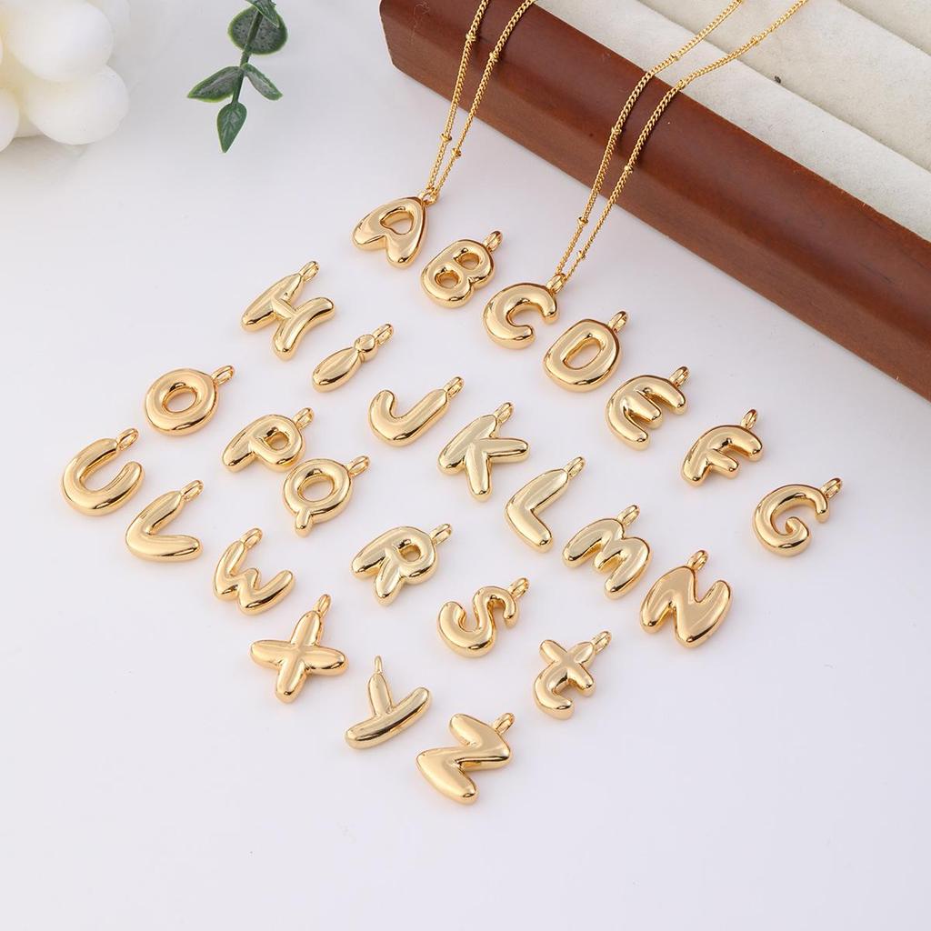 Позолоченное 18K Золотом Ожерелье-Шар с Английской Буквой - Универсальная Медная Цепочка на Ключицы