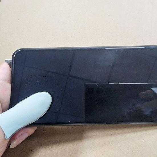 2Pcs Finger Sleeves Extremely Thin 3D Fit High Sensitivity Non-Scratch Mobile Phone Gaming Finger Sleeves Game Component