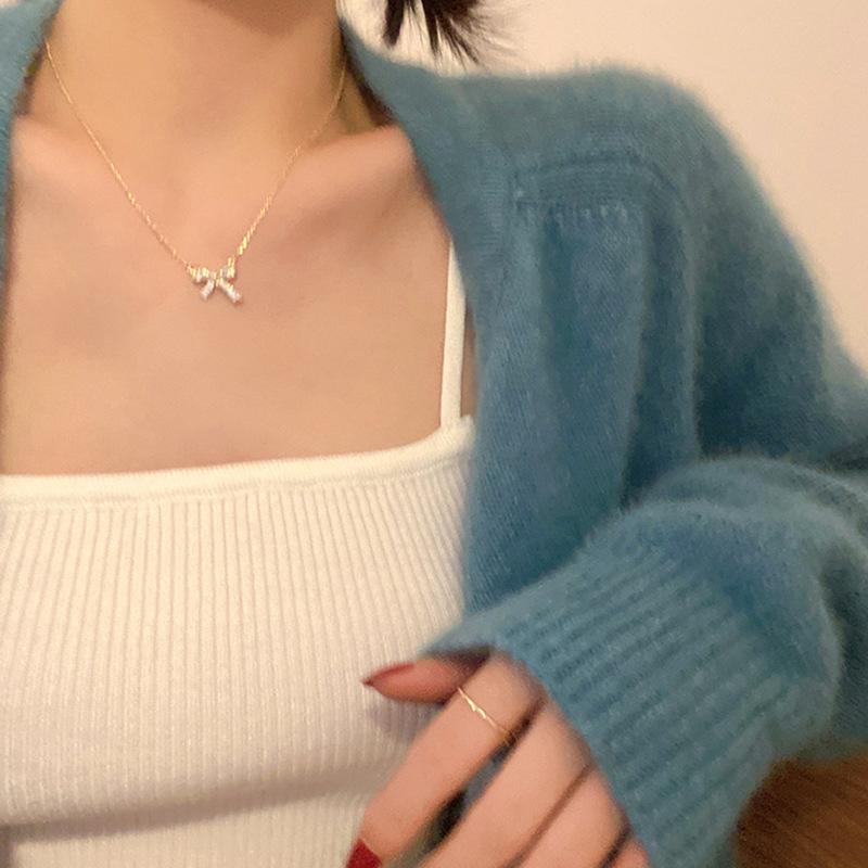 Ожерелье-бант для женщин, легкое, роскошное, нишевое, дизайн, цепочка на ключицу, новинка 2023 года, модная цепочка на шею, темперамент