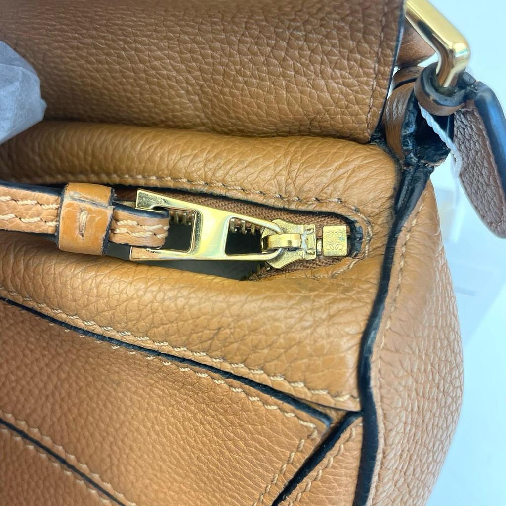[Pre-Owned] Puzzle Mini Brown Leather Geometric Shoulder Bag With Gold Hardware And Detachable Strap - Excellent #13HR7RF